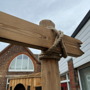 Robinia Natural Archway