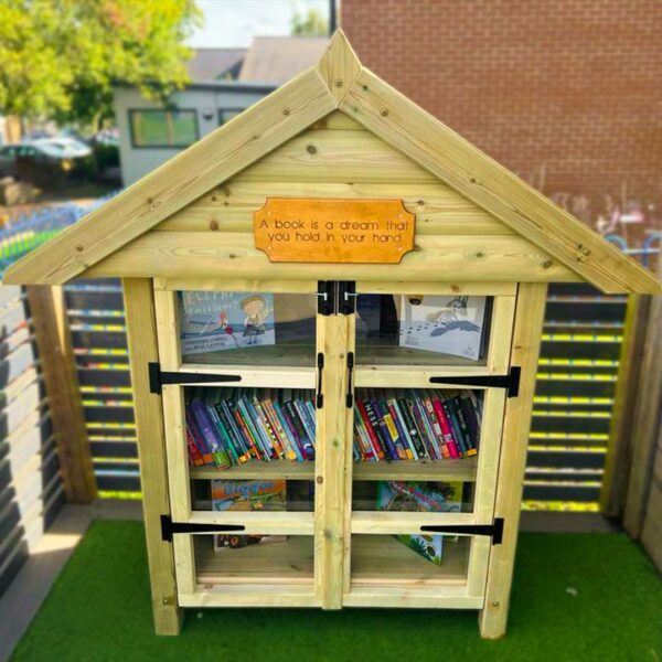 Outdoor Seating & Storage