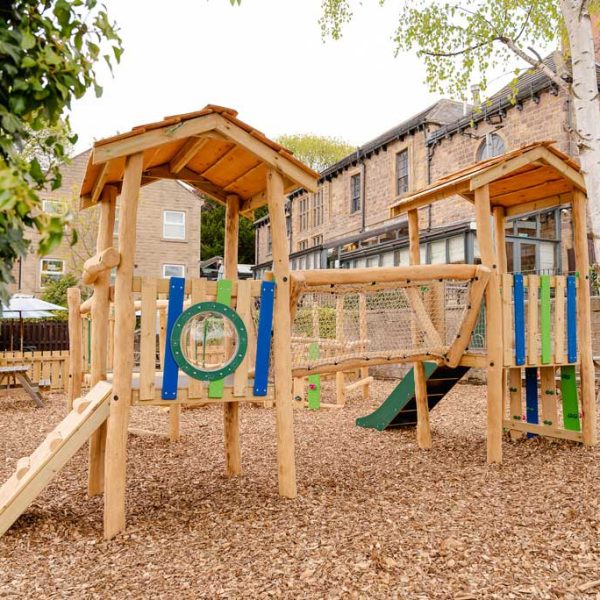 Bespoke Robinia Adventure Tower (6)