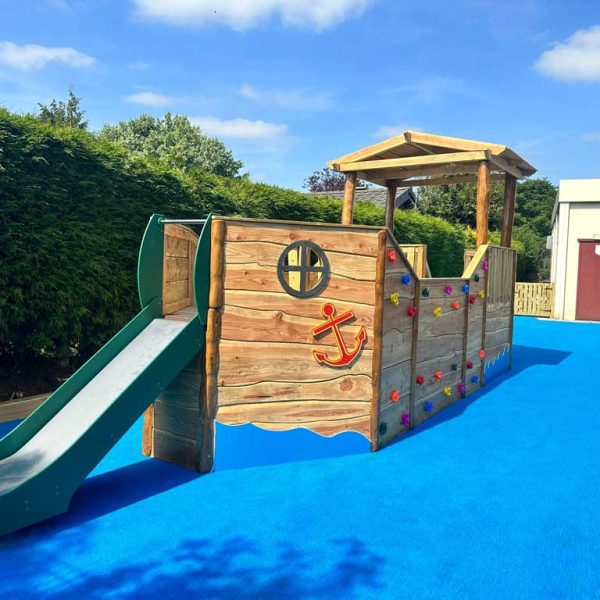 Bespoke Timber Boat Structure (1)