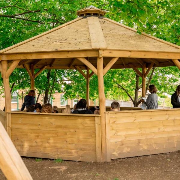 Fire Pit Shelter (2)