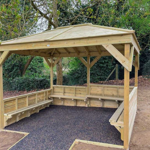 Rectangular Robinia Shelter (2)